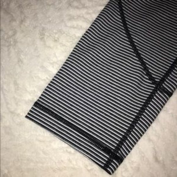 Live In Crop Leggings ZELLA Grey Black Stripe S - Picture 3 of 5